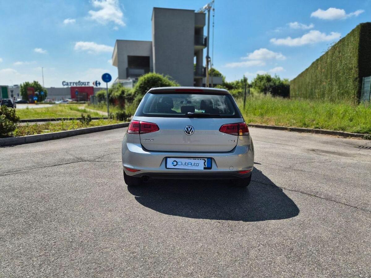 Volkswagen Golf 1.6 tdi Highline 5p