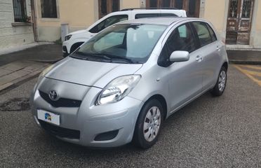 Toyota Yaris 1.3 5 porte M-MT Sol NEOPATENTATI
