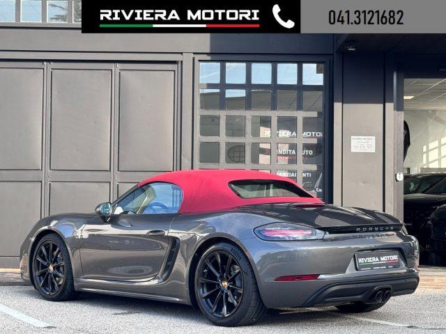 PORSCHE Boxster 2.0 PDK