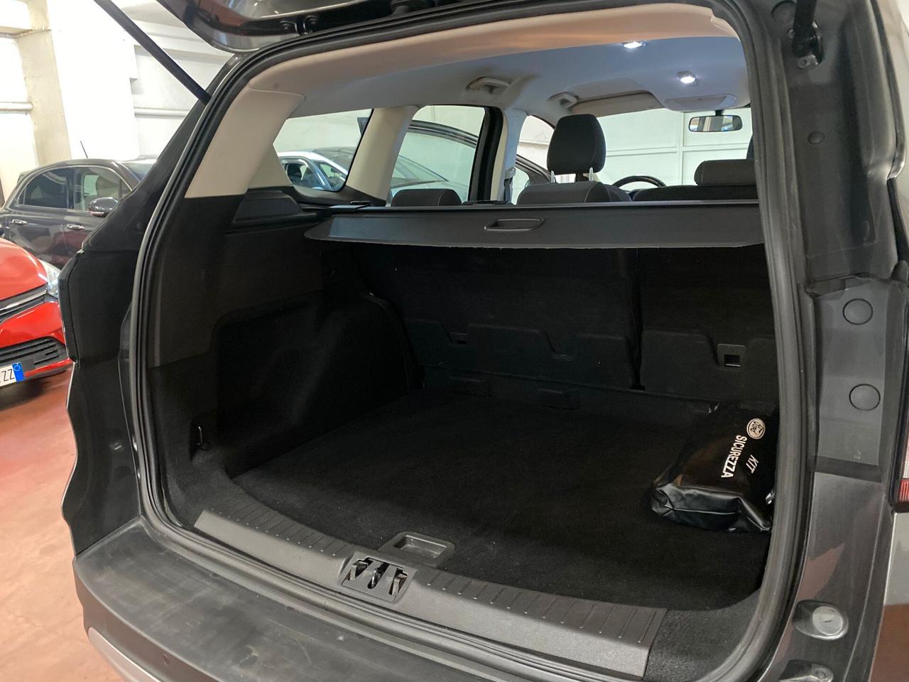 Ford Kuga 1.5 TDCI 120 CV S&S 2WD Business