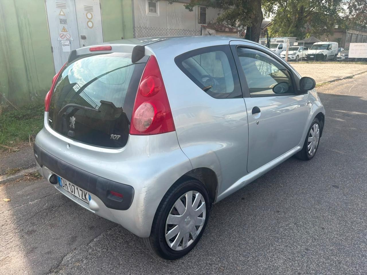 Peugeot 107 1.0 68CV 3p. Desir