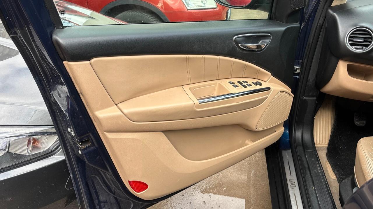 Lancia Delta 1.6 MJT DPF Oro