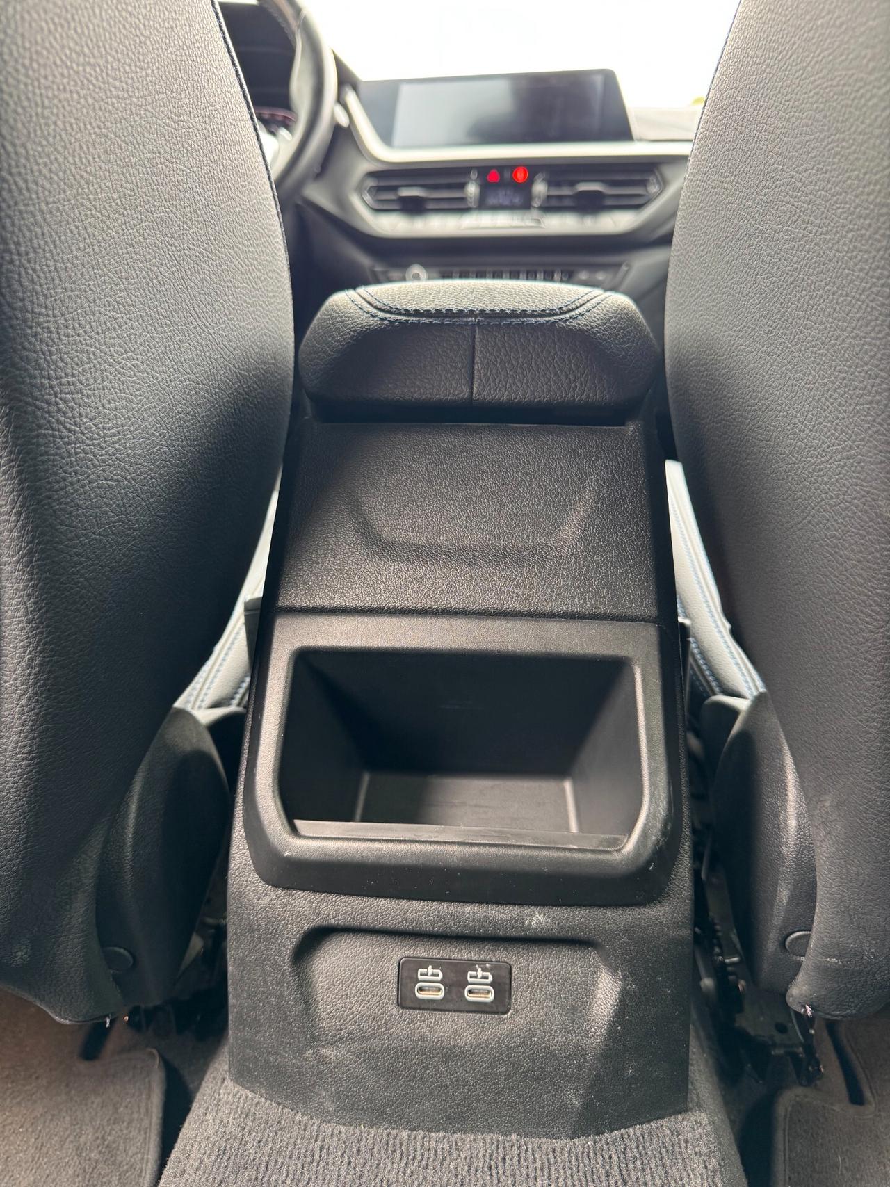 Bmw 118 118d 5p. Msport