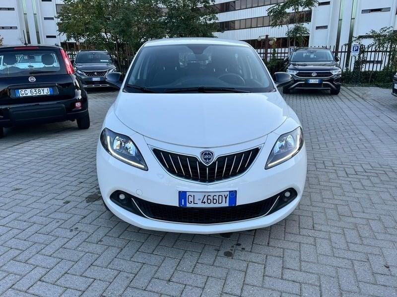 Lancia Ypsilon 1.0 FireFly 5 porte S&S Hybryd Gold