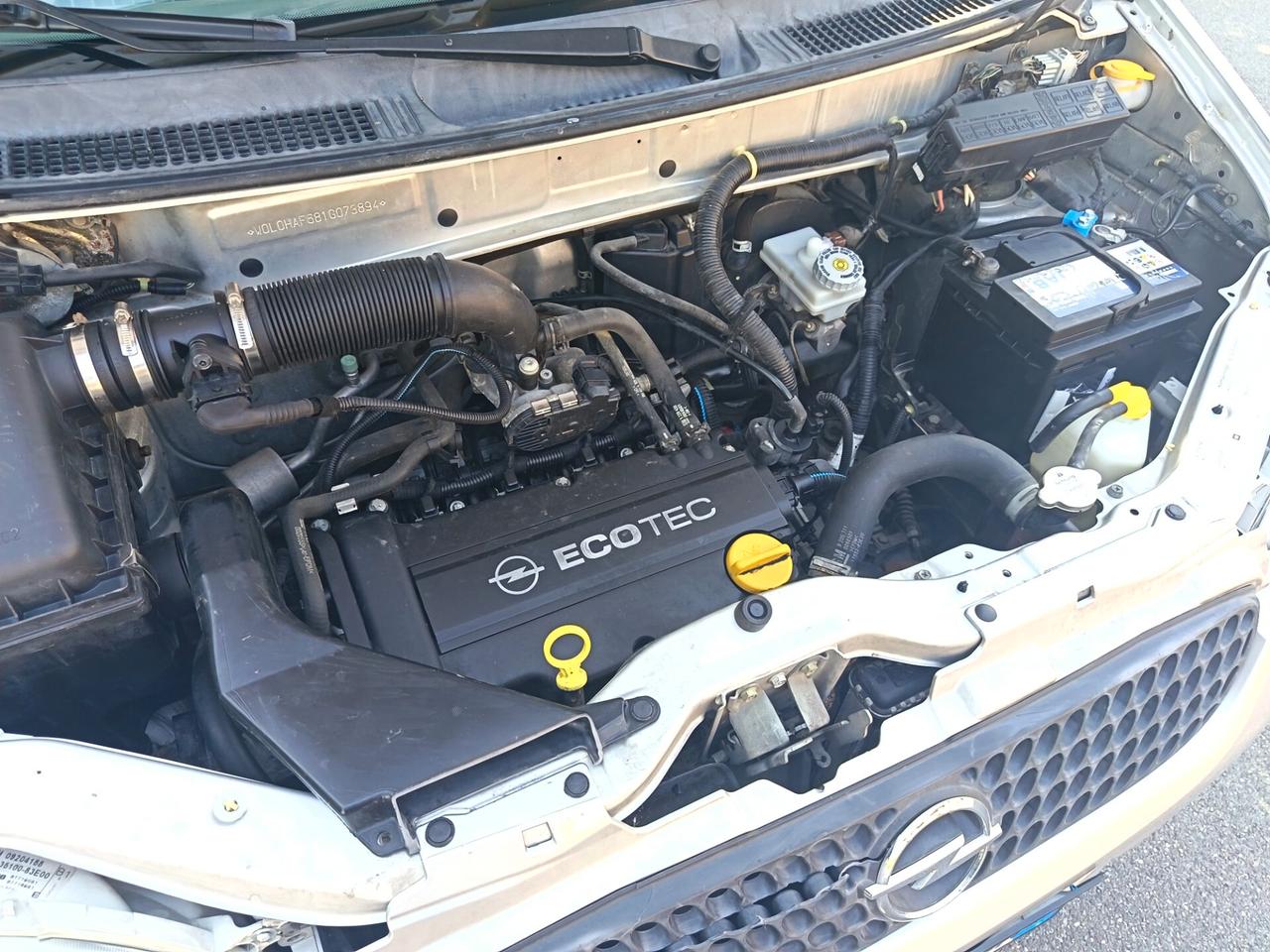 Opel Agila 1.2 16V Comfort