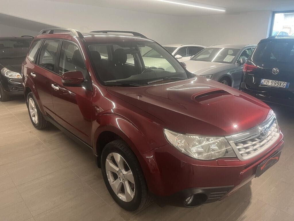 Subaru Forester 2.0D 4×4 Comfort 147 CV gancio