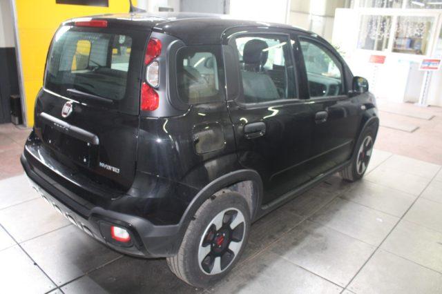 FIAT Panda 1000 HYBRID CITY CROSS PLUS 70 CV