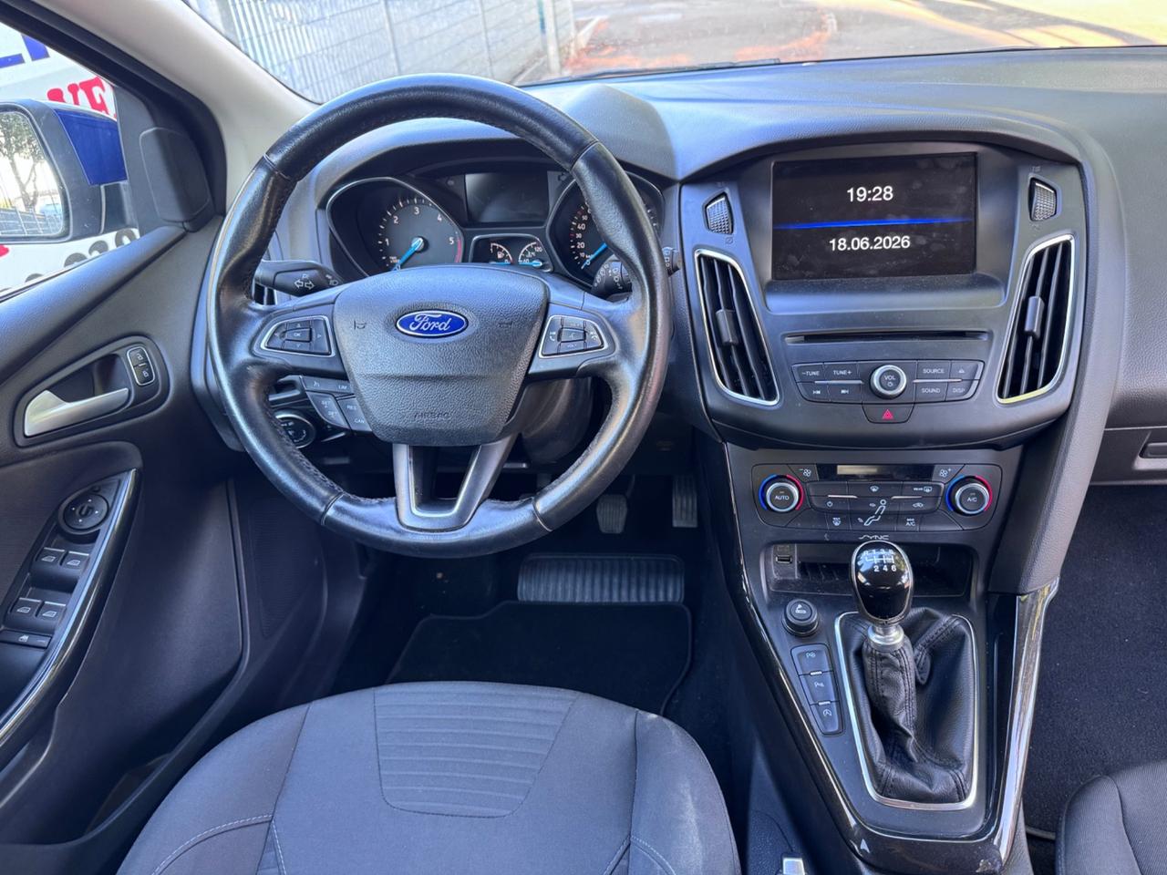 Ford Focus 1.5 TDCi 120 CV neopaten garanzia 12 mesi