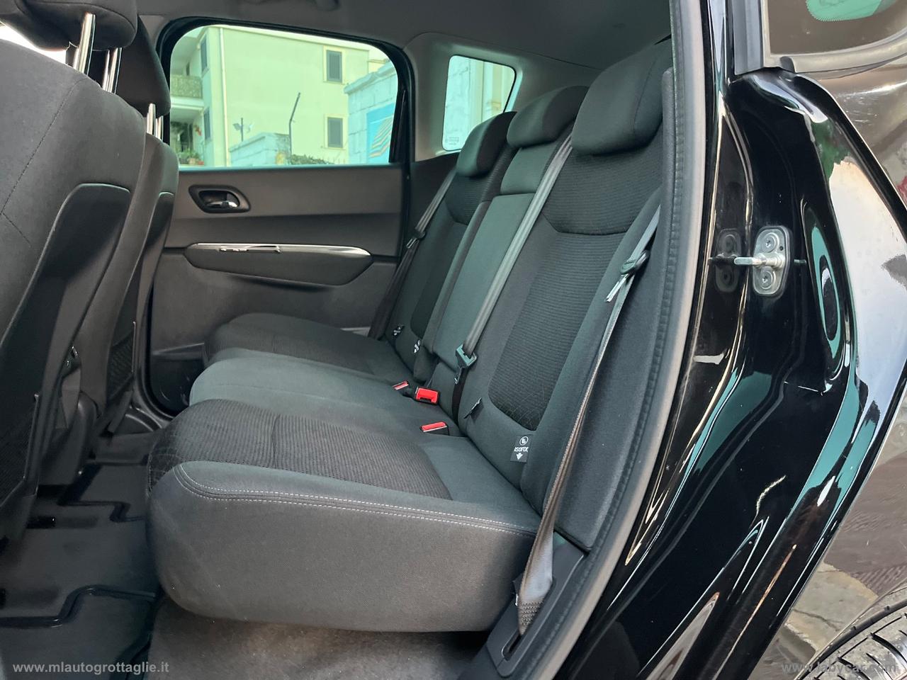 PEUGEOT 3008 BlueHDi 120 S&S Allure