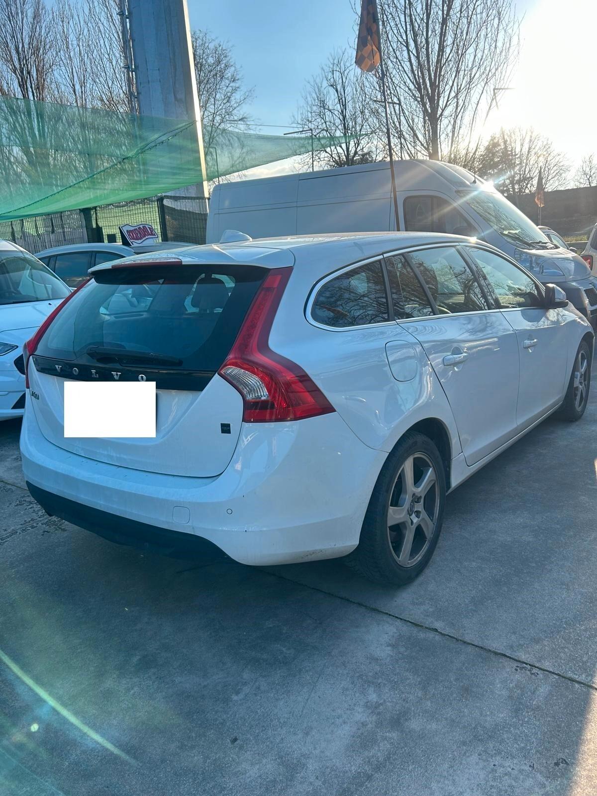 Volvo V60 D4 Geartronic Momentum automatica