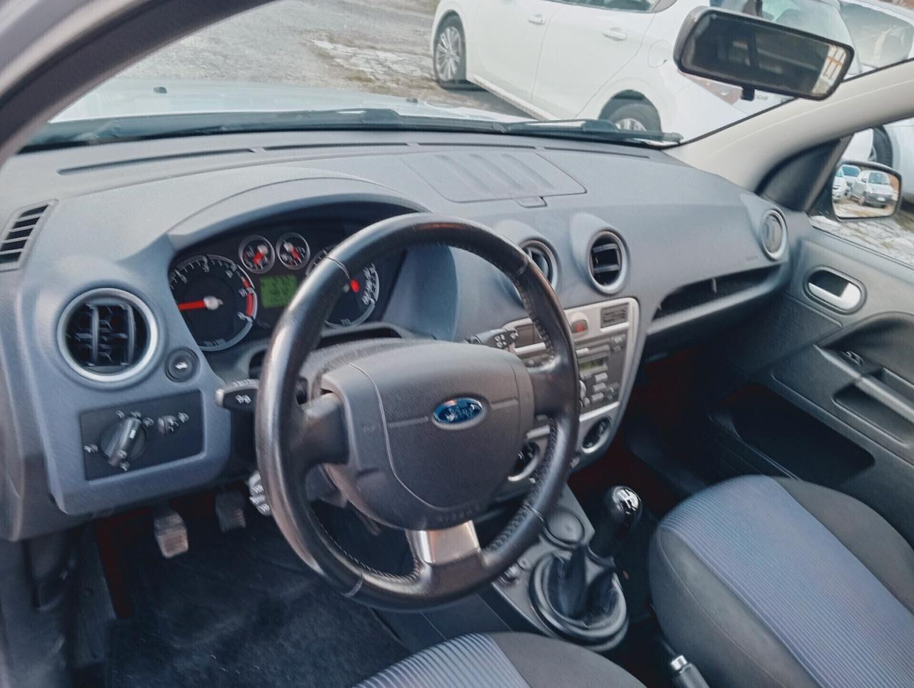 Ford Fusion 1.4 TDCi 5p. Titanium