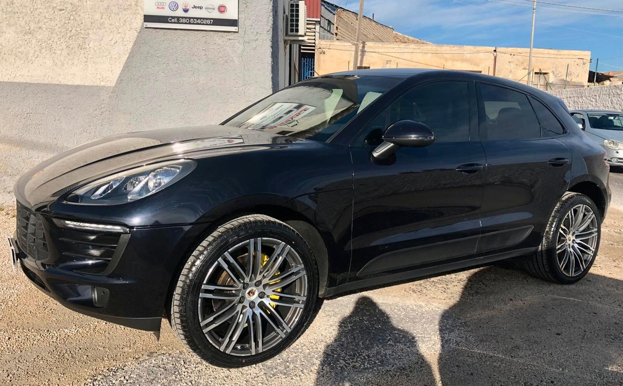 Porsche Macan S