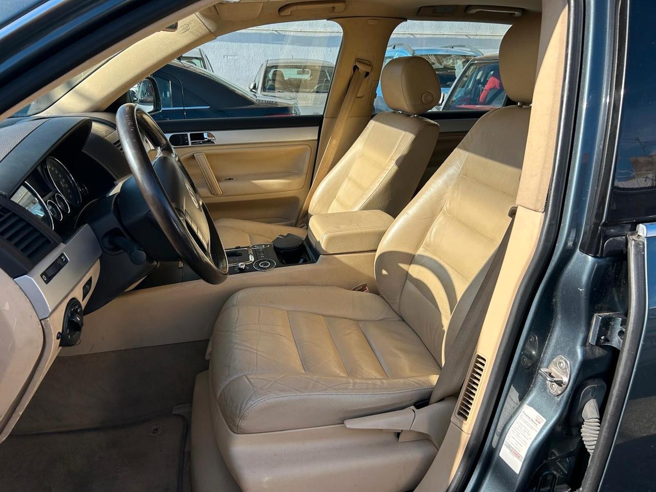 Volkswagen Touareg 2.5cc diesel 12 mesi garanzia-2004