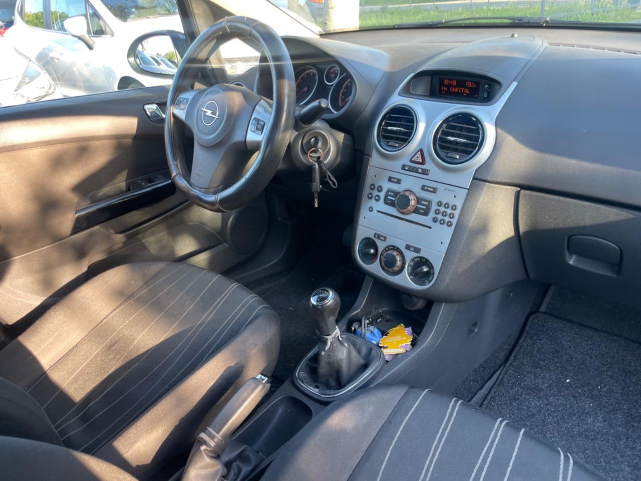 Opel Corsa 1.2 80CV 5 porte GPL-TECH Club
