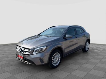 MERCEDES-BENZ CLA sse GLA GLA 200 d Automatic Business