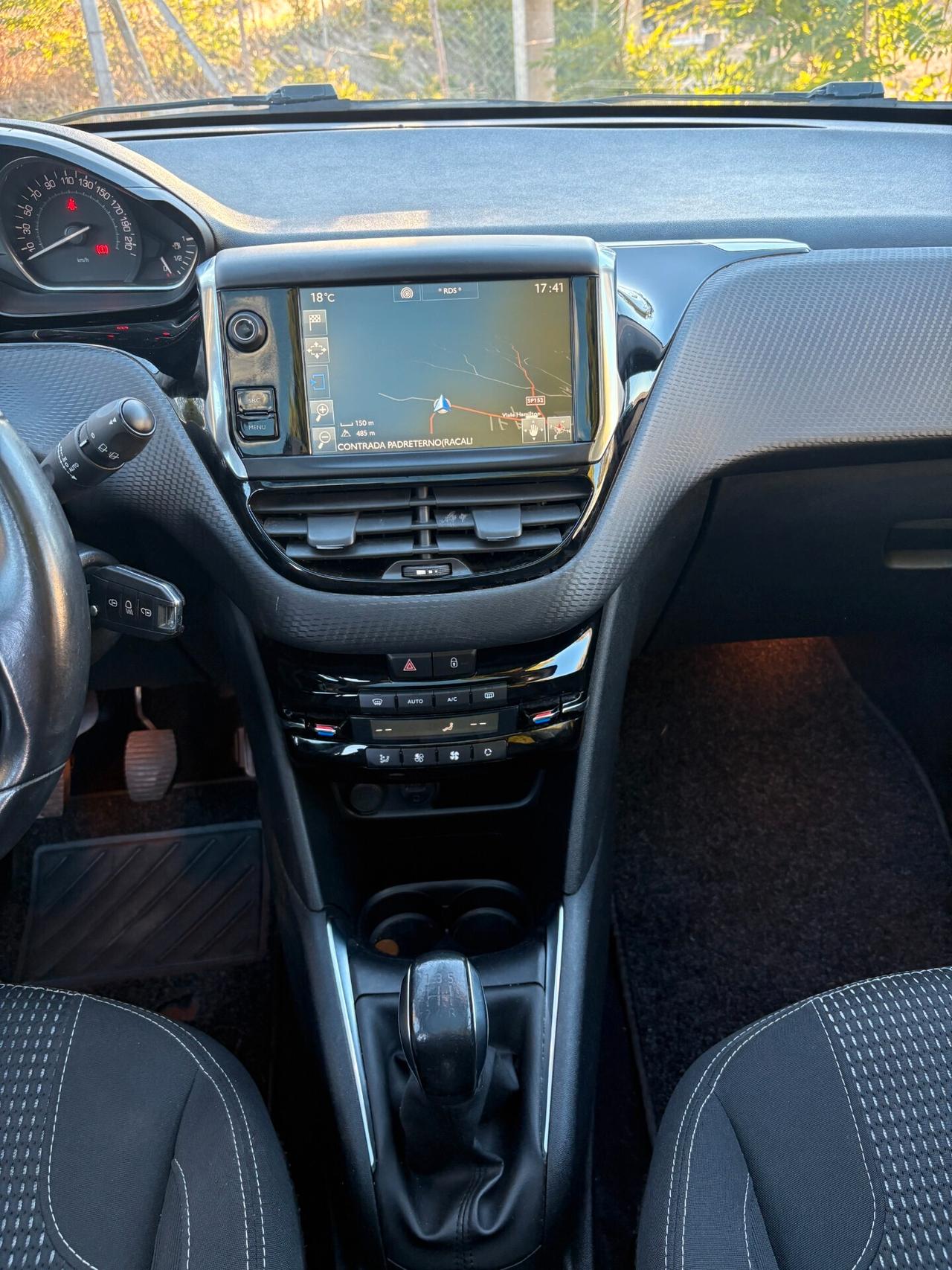 Peugeot 208 Allure KM Certificati (Tetto panoramico)