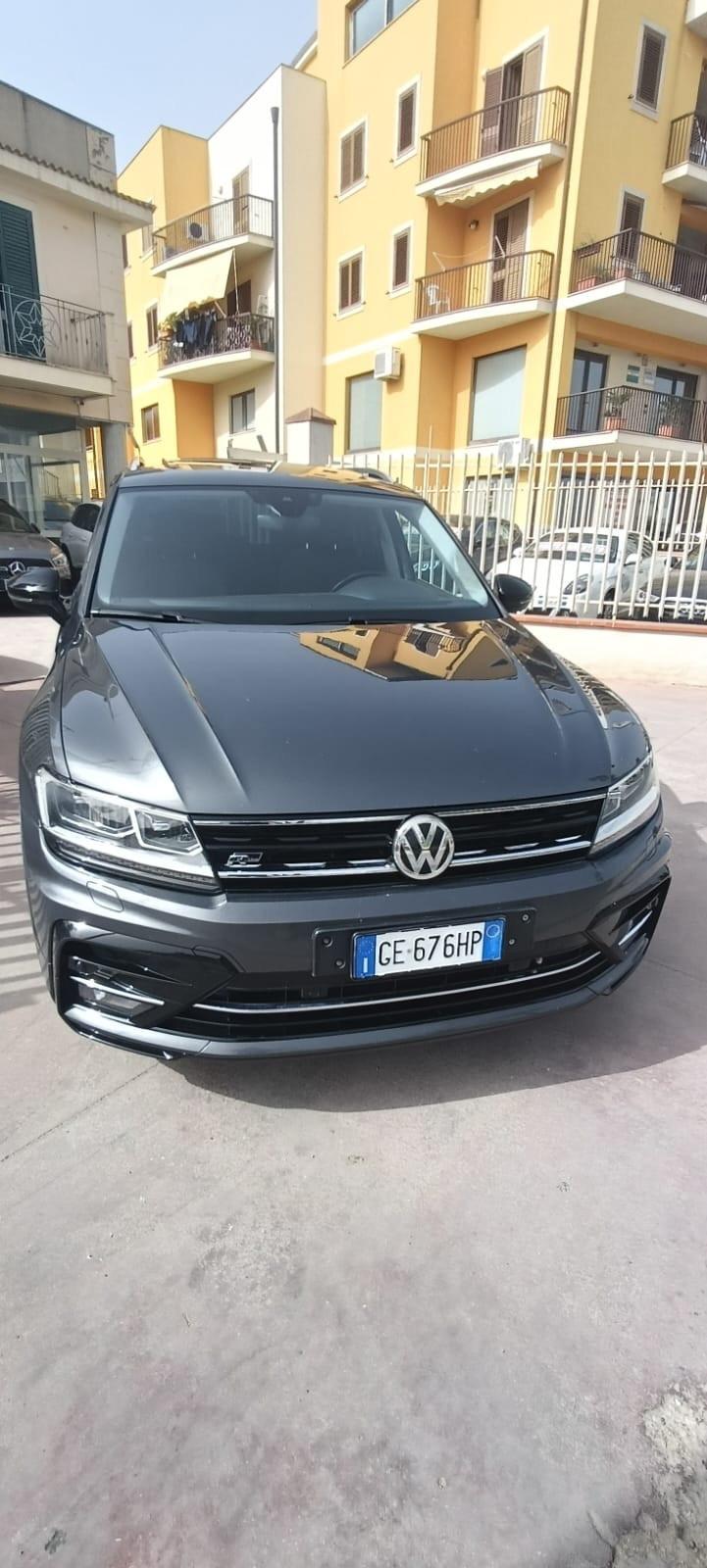 Volkswagen Tiguan 2.0 TDI SCR DSG 4MOTION Sport BMT