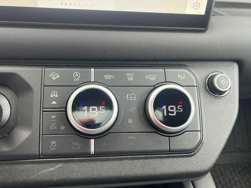 Land Rover Defender 110 3.0D I6 200 CV AWD Auto X-Dynamic SE