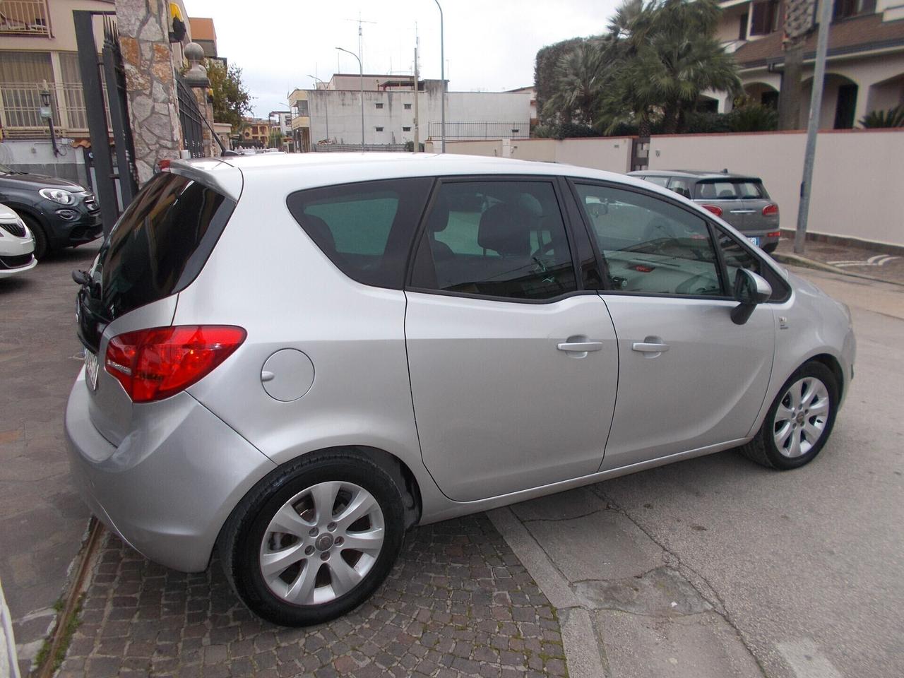 Opel Meriva 1.3 CDTI 95CV ecoFLEX Cosmo