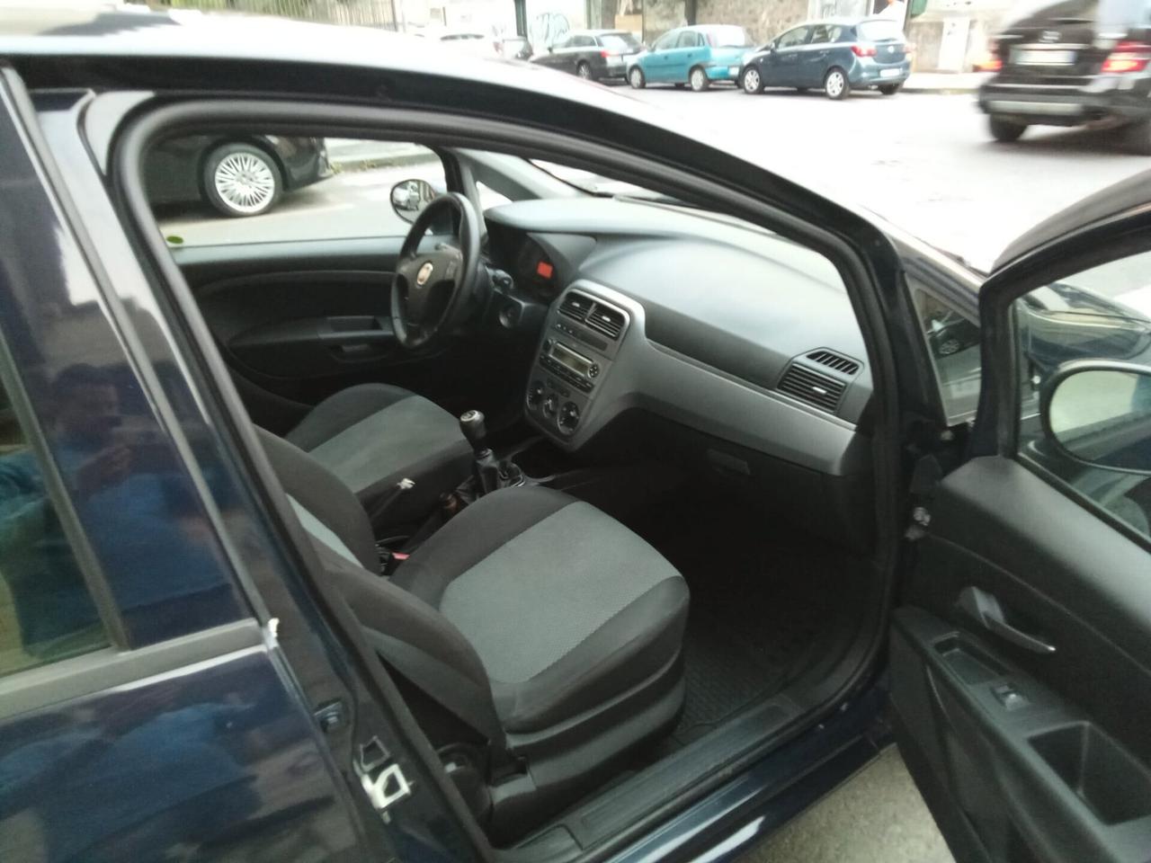 Fiat Grande Punto 1.3 MJT 75 CV 5 porte Dynamic