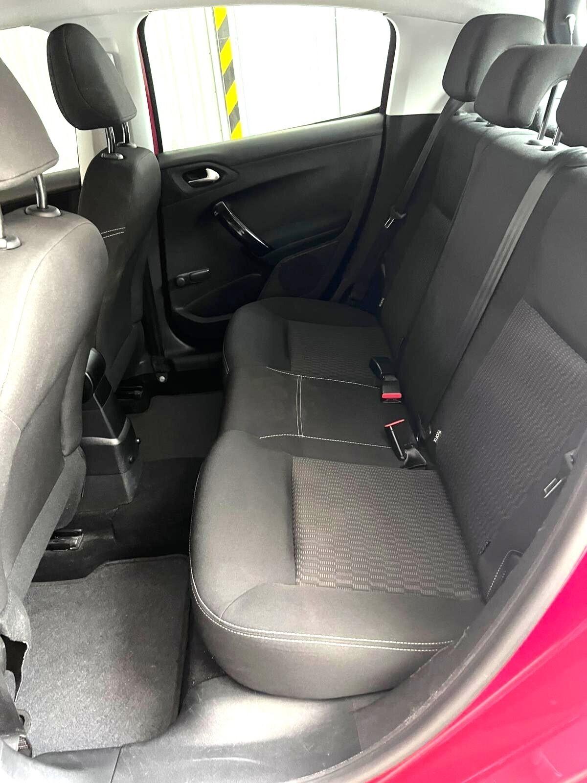 Peugeot 208 PureTech 82 5 porte Access