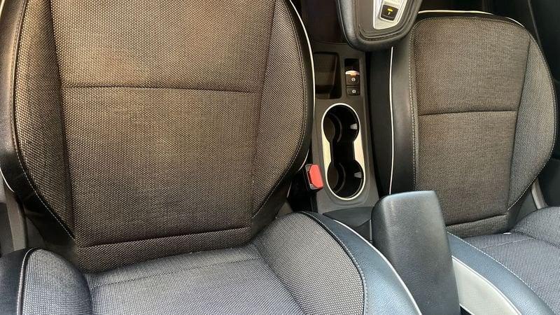 Renault Captur Captur 1.6 E-Tech phev Intens 160cv auto my21