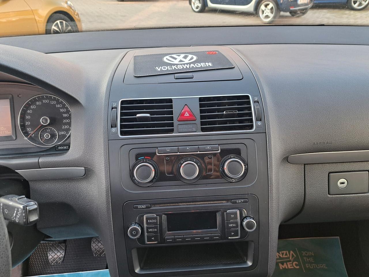 Volkswagen Touran 7 posti / 1.6 /105 cv/