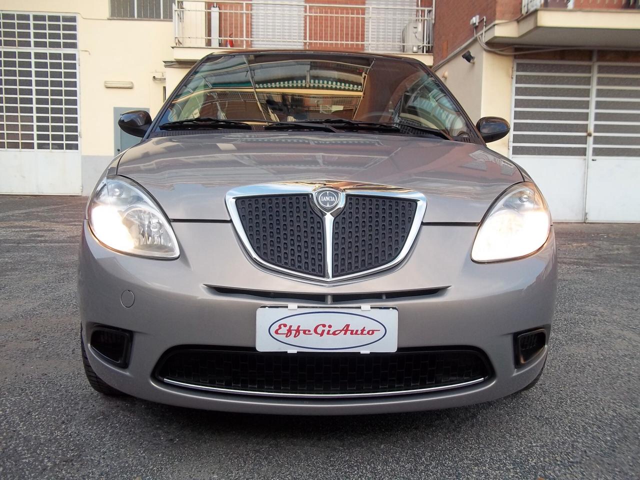 Lancia Ypsilon Oro 1.2 8v Bicolor 115.300 Km Ok neopatentati Euro4