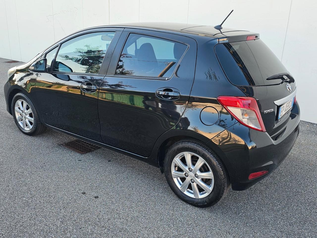 Toyota Yaris 1.3 benzina