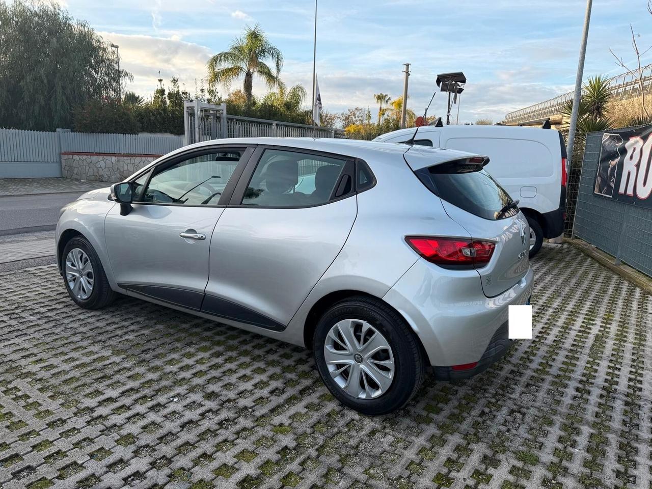 Renault Clio 1.2 75CV 5 porte Zen-06/2016