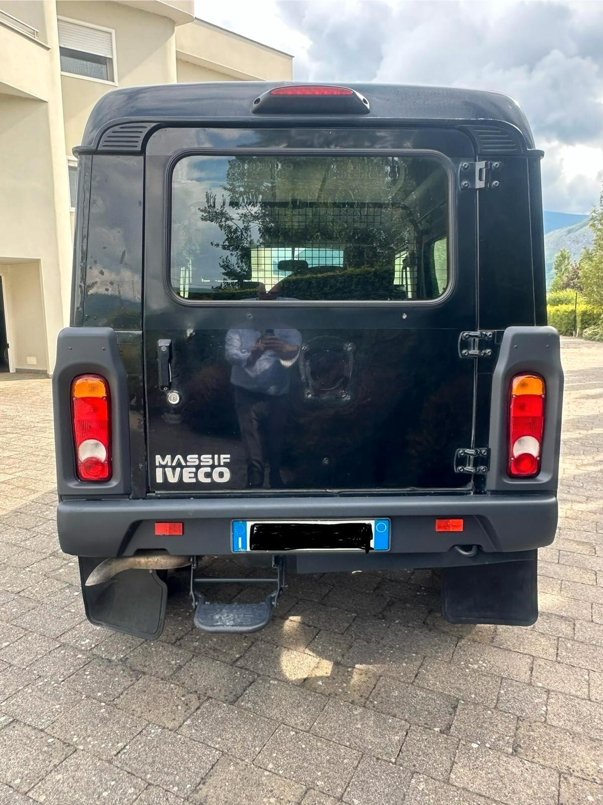 2009 IVECO MASSIF