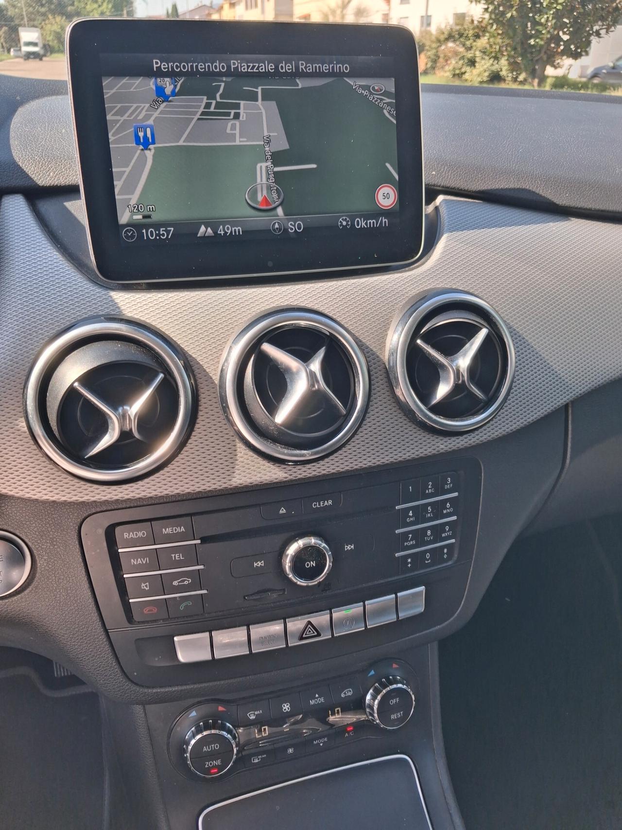 Mercedes-benz B 200 d Automatic 4Matic Premium
