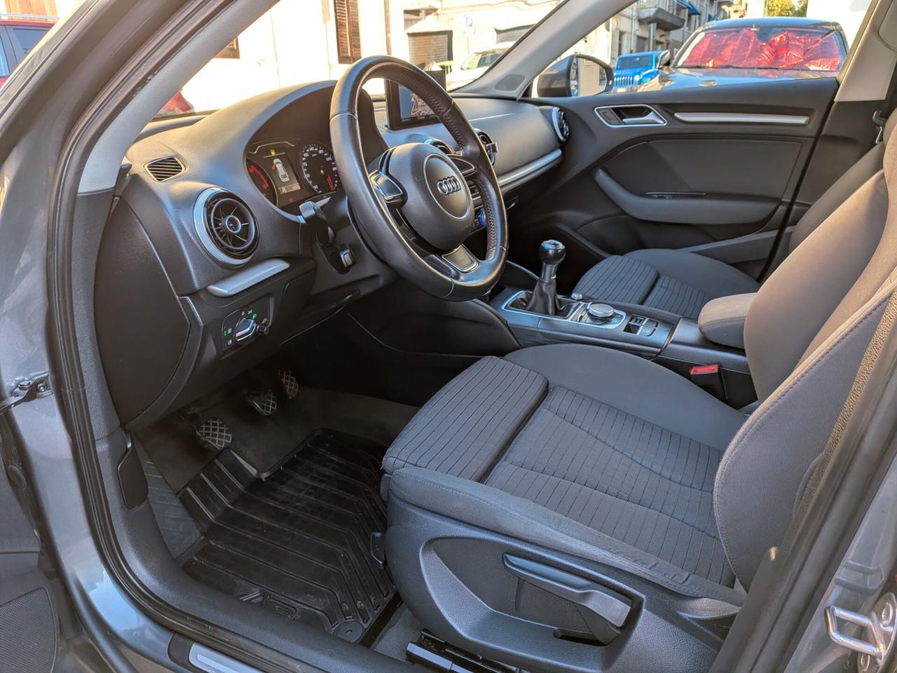 Audi A3 SPB 1.6 TDI clean diesel Ambition