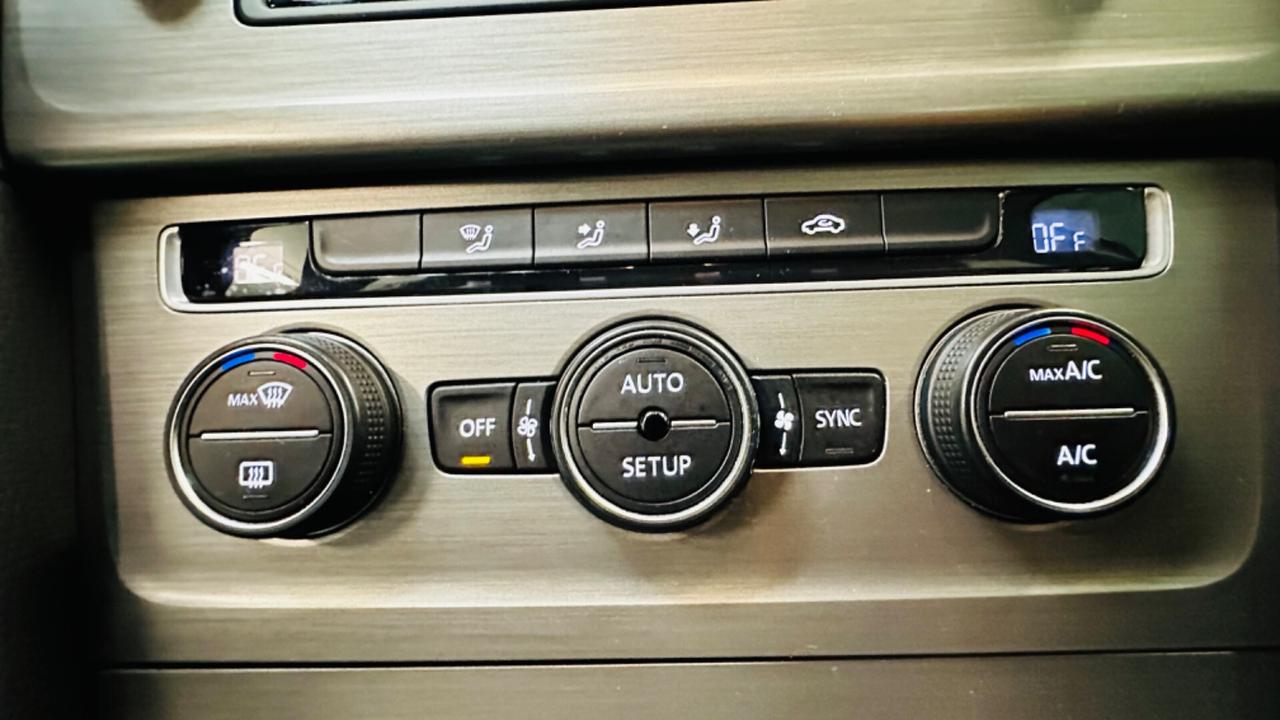 Volkswagen Golf 1.6 TDI 5p. Highline Technology.anche per neopatentati