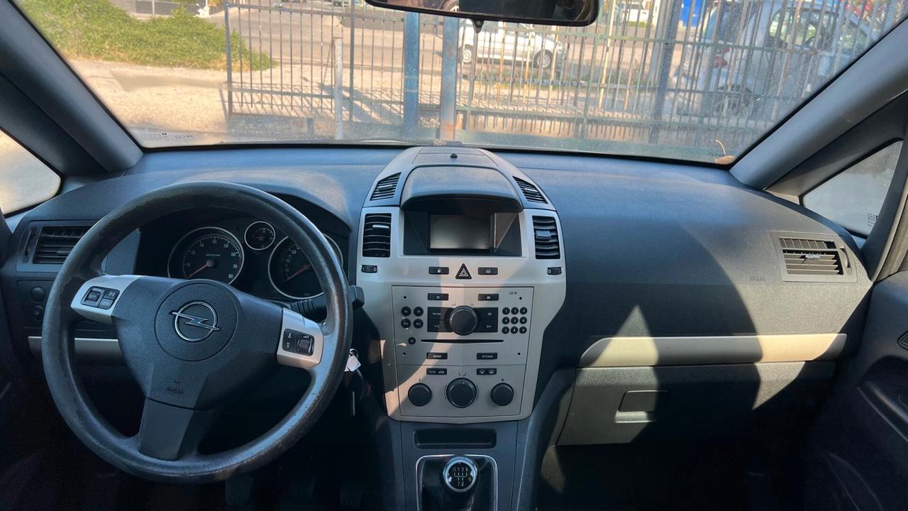 Opel Zafira 1.6 16V ecoM 94CV Cosmo