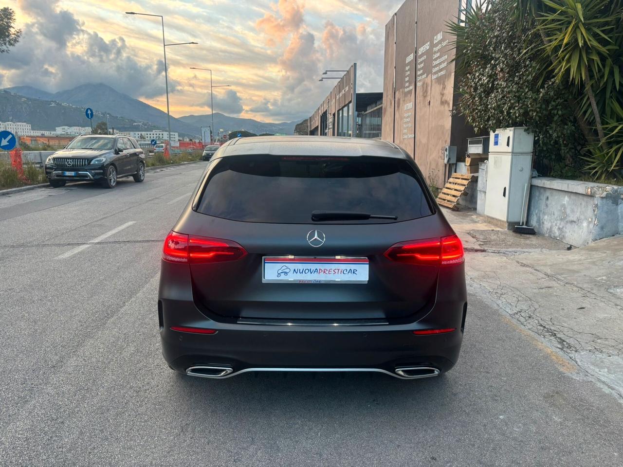 Mercedes-benz B 200 Mercedes 200d AMG Premium Plus