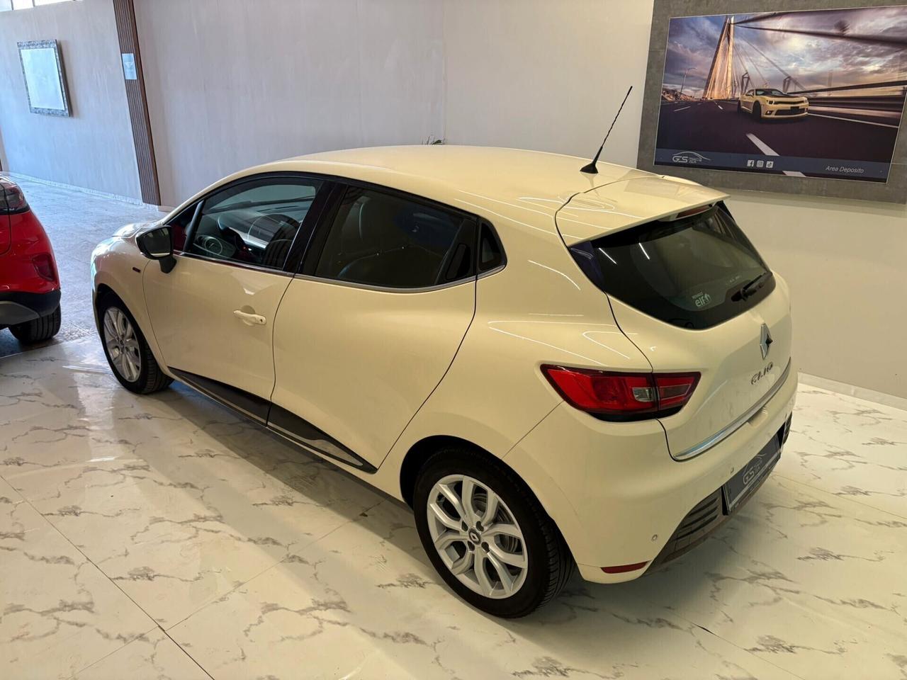 Renault Clio dCi 8V 90 CV EDC 5 porte Duel