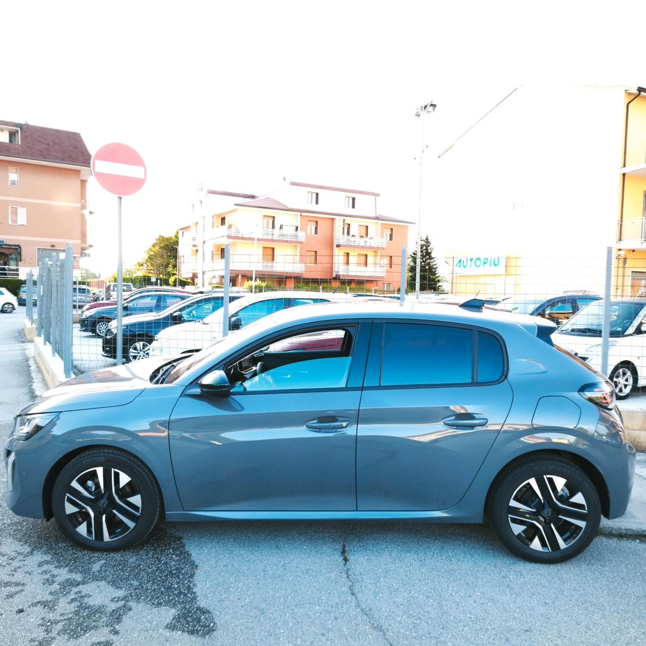 Peugeot 208 100 Stop&Start 5 porte Allure
