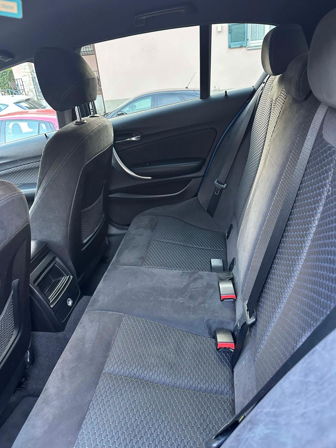 Bmw 116i 5p. MSPORT SHADOW EURO6 UNICOPR FULL