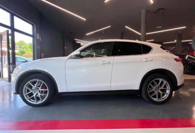 Alfa Romeo Stelvio 2.0 t First Edition Q4 280cv auto