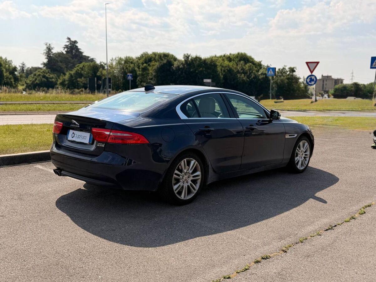 Jaguar XE Berlina XE 2.0d Prestige Business edition awd 180cv auto