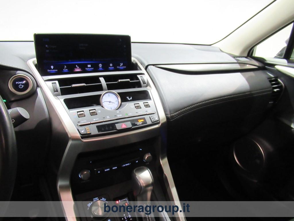 Lexus NX 300 300 2.5 Hybrid Executive 4WD CVT