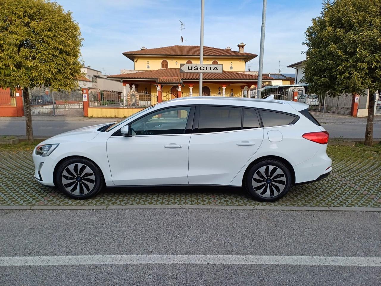 Ford Focus StationWagon 1.5 EcoBlue 120 cv automatico Business Co-Pilot