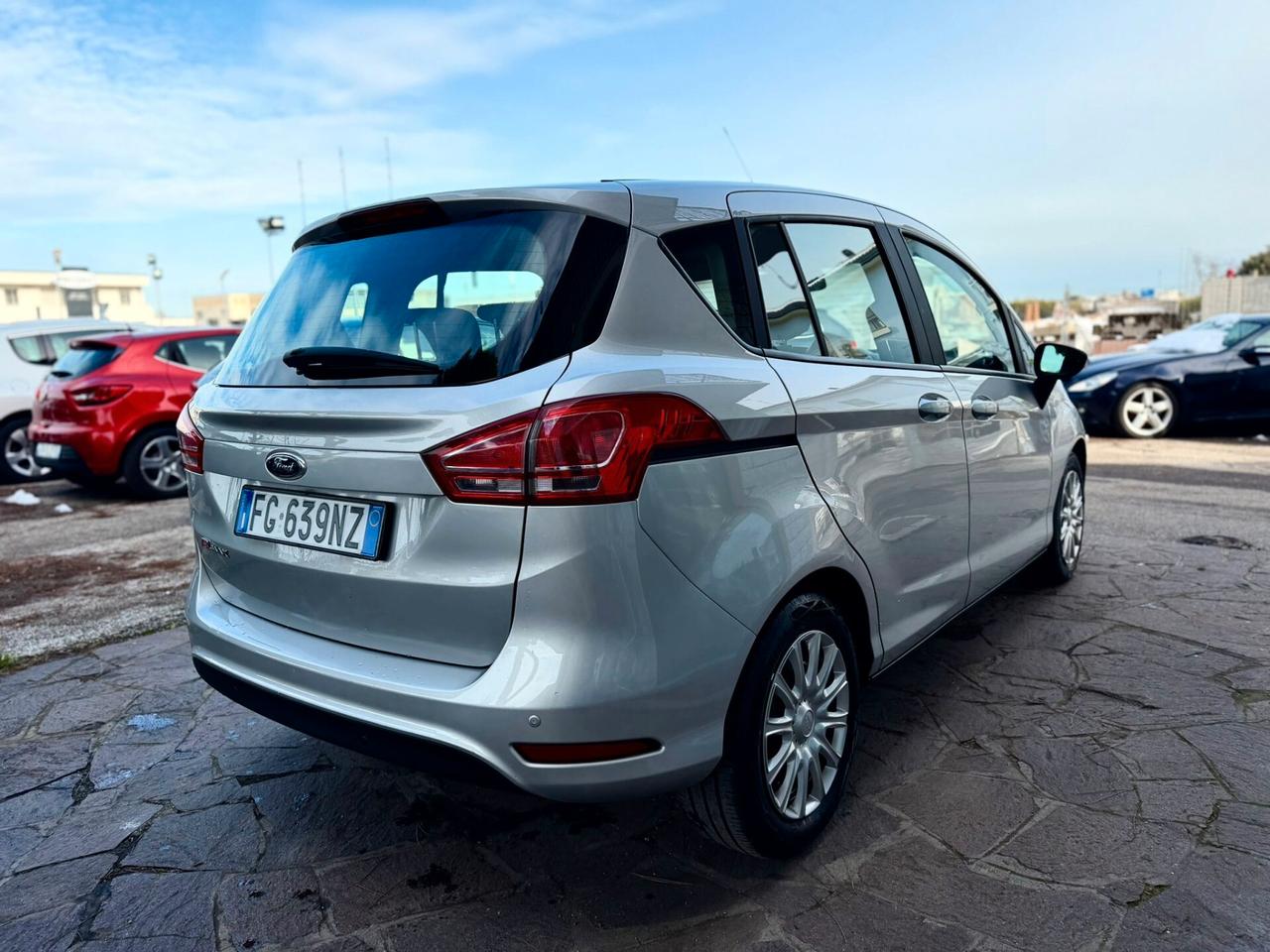 Ford B-Max 1.5 TDCi 75 CV Business Titanium