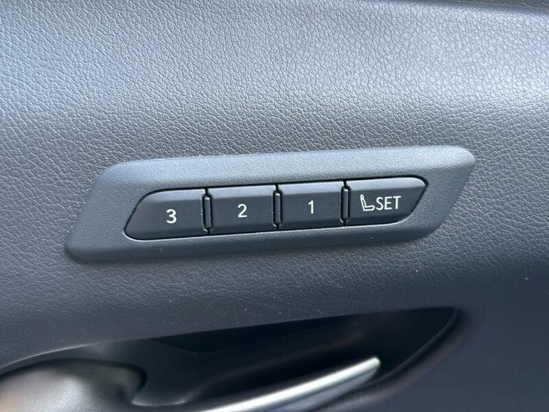 Lexus UX Hybrid F-Sport 2WD