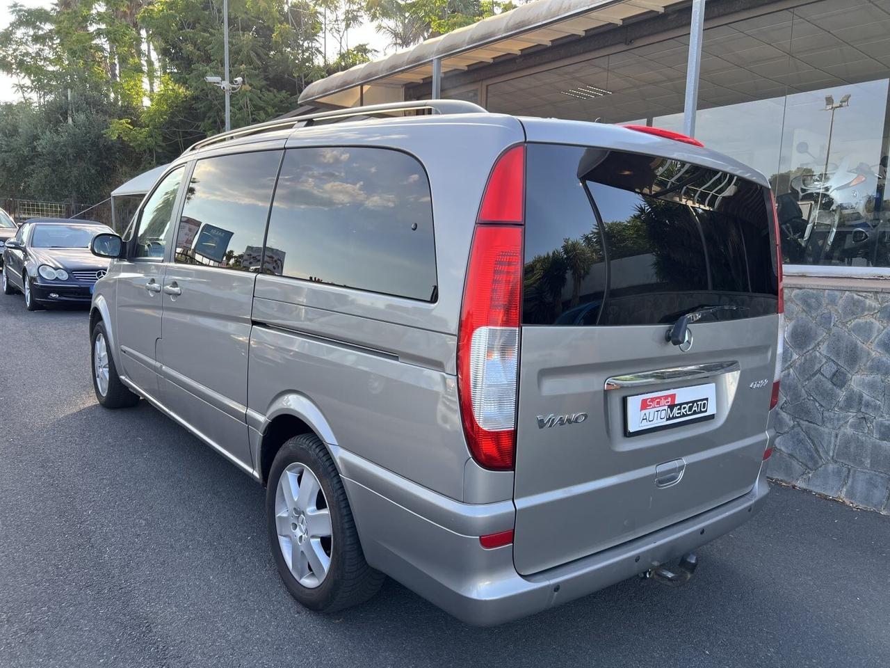 MERCEDEZ VIANO anno 2010
