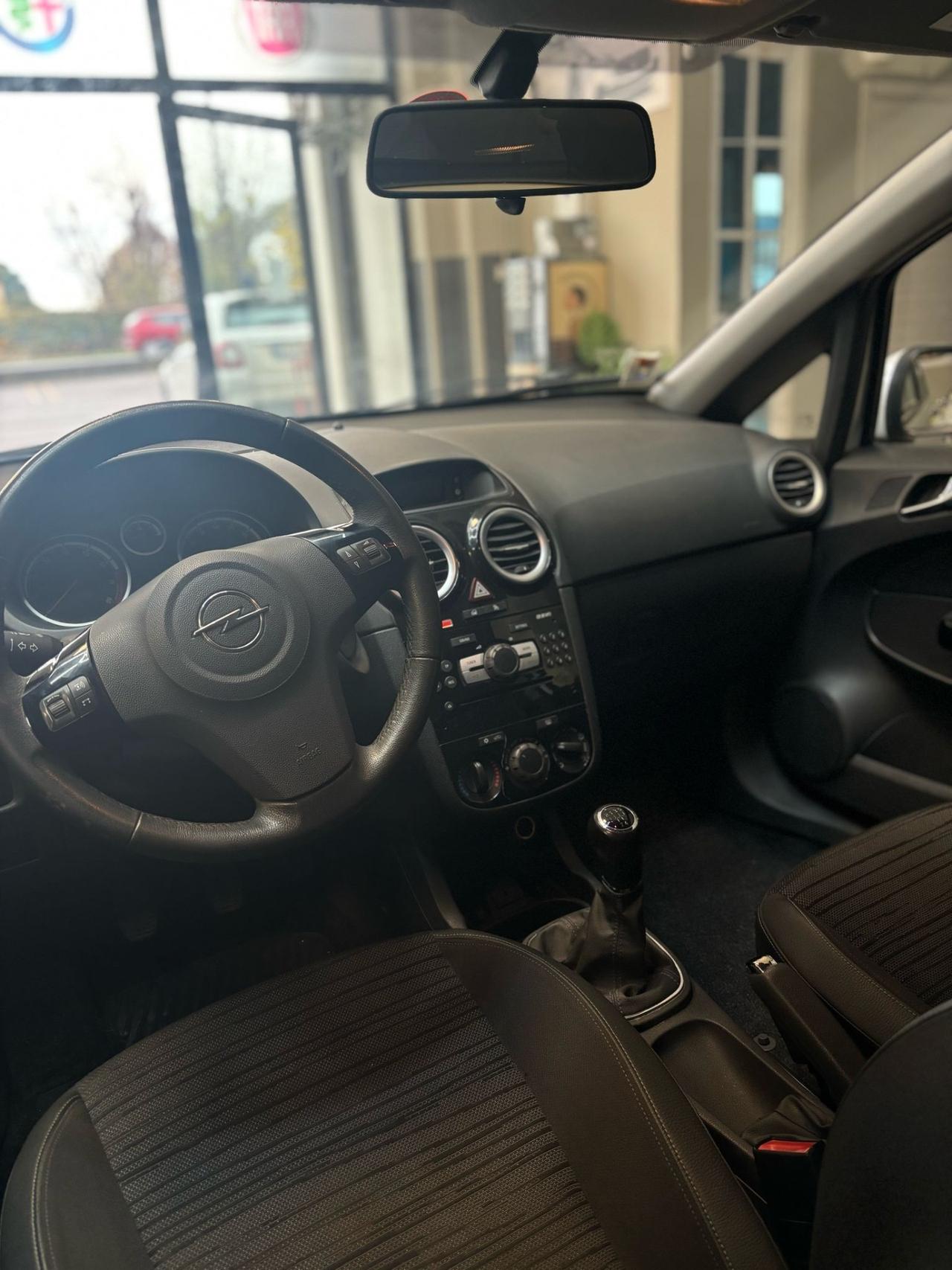 Opel Corsa 1.2 5 porte Edition