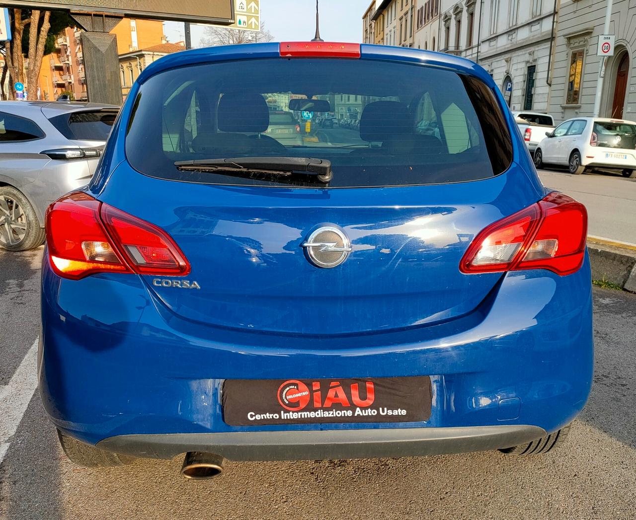 Opel Corsa 1.2 Coupé Black Edition Neopatentati