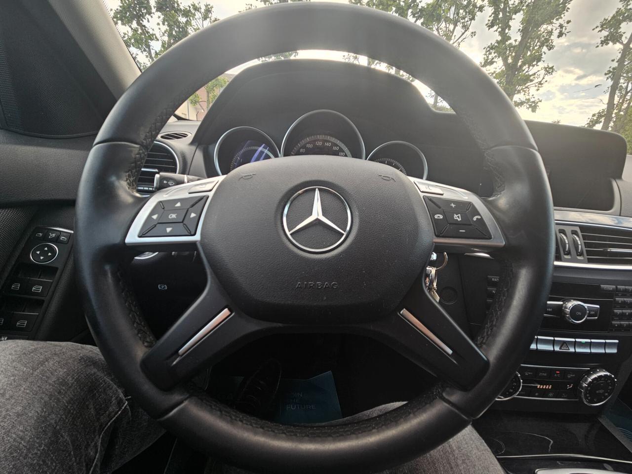 Mercedes-benz C 200 automatico 85.000km