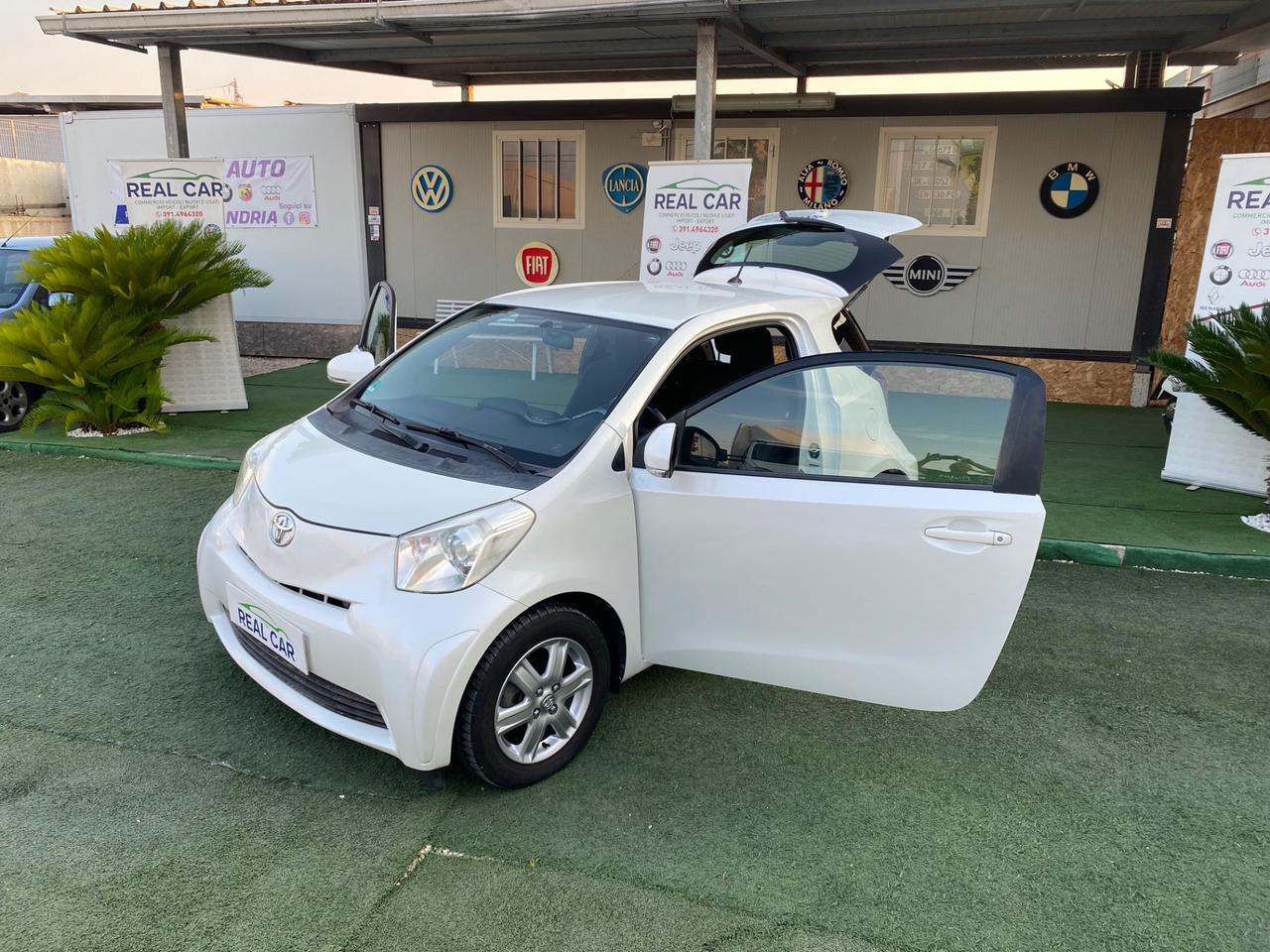 Toyota iQ Clima Benzina Neopatentati